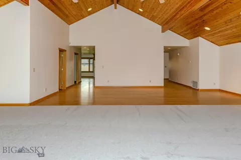 Living - 297 Big Timber Loop Rd, Big Timber, MT 59011 photo 9 of 12