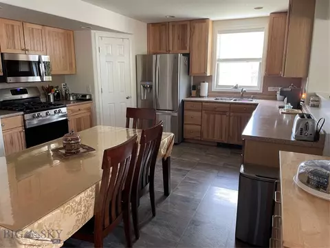 Kitchen - 682 E River Rd, Pray, MT 59065 photo 2 of 6