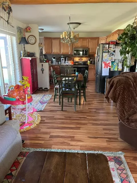 Kitchen - 682 E River Rd, Pray, MT 59065 photo 3 of 6