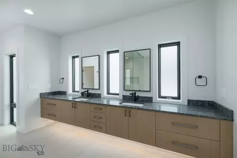Bath - 175 Forest View Dr, Bozeman, MT 59715 photo 7 of 13