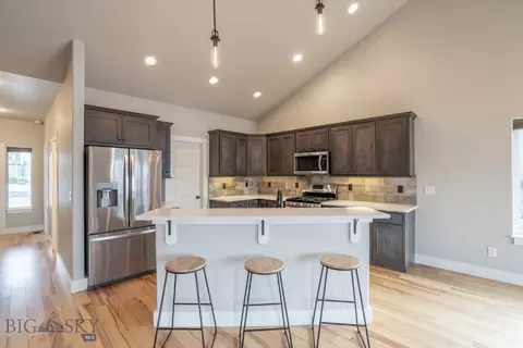 Kitchen - 449 Rowland Rd, Bozeman, MT 59718 photo 4 of 4