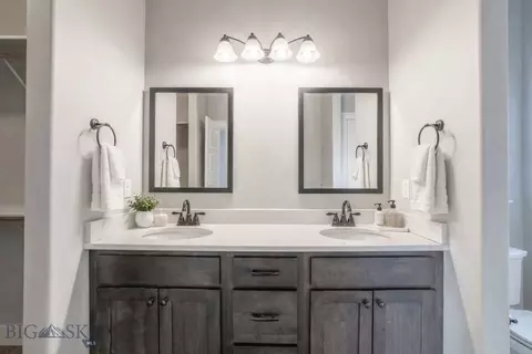 Bath - 449 Rowland Rd, Bozeman, MT 59718 photo 1 of 4