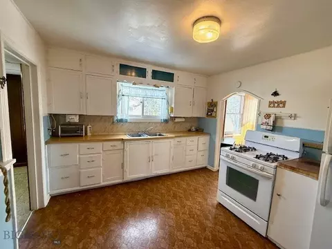 502 E 7th Ave, Big Timber, MT 59011 photo 9