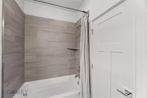 Bath - 1505 Deadwood Loop, Belgrade, MT 59714 photo 2 of 8