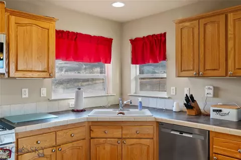 Kitchen - Undisclosed, Townsend, MT 59644 photo 2 of 5