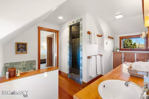 Bath - 855 Deer Path, Bozeman, MT 59718 photo 2 of 3