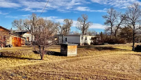 3425 Amsterdam Rd, Manhattan, MT 59741