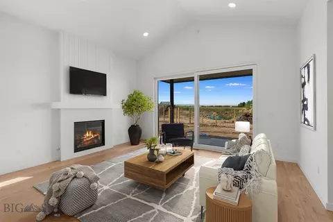Living - 2809 S 30th Ave, Bozeman, MT 59718 photo 1 of 2