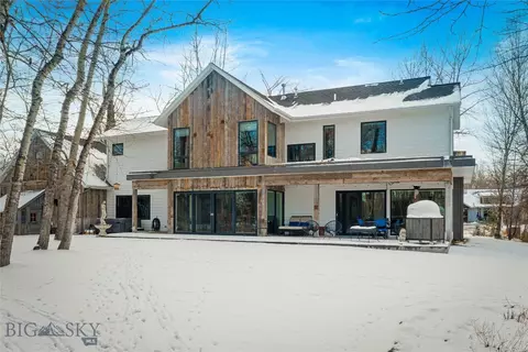 106 Milky Way Dr, Bozeman, MT 59718