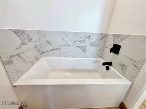 Bath - 120 Thomas Way, Dillon, MT 59725 photo 3 of 4
