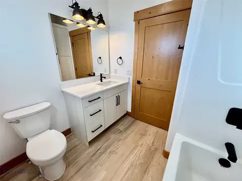 Bath - 120 Thomas Way, Dillon, MT 59725 photo 4 of 4