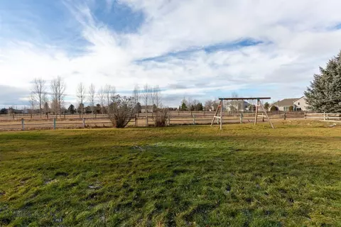 284 Fireside Dr, Bozeman, MT 59718 photo 22