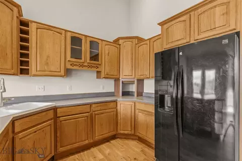 284 Fireside Dr, Bozeman, MT 59718 photo 11