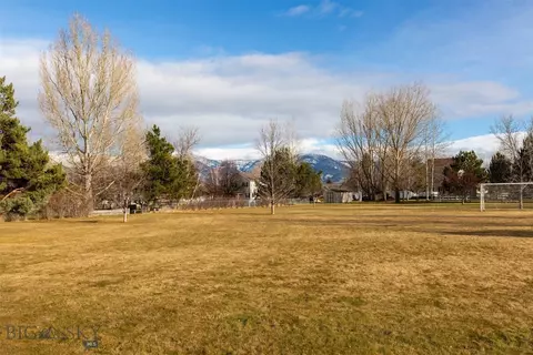 284 Fireside Dr, Bozeman, MT 59718 photo 32