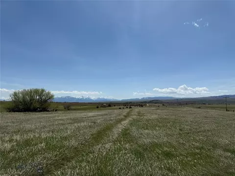 100 Queen Ln, Clyde Park, MT 59047 photo 10