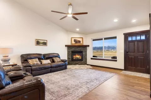343 Stewart Loop, Bozeman, MT 59718 photo 4