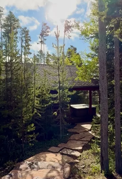 4 Stirrup Dr, Big Sky, MT 59716