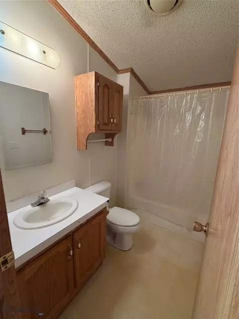 Bath - 112 N Pine St, Townsend, MT 59644 photo 1 of 3