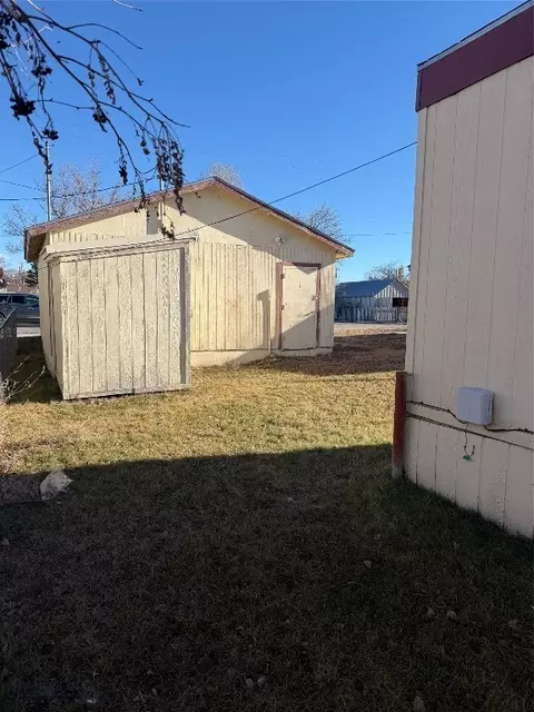 Exterior - 112 N Pine St, Townsend, MT 59644 photo 2 of 4
