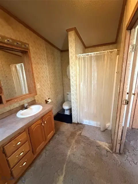 Bath - 112 N Pine St, Townsend, MT 59644 photo 3 of 3