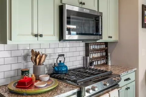 Kitchen - 856 White Horse Loop, Bozeman, MT 59718 photo 3 of 5