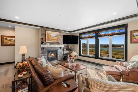 Living - 856 White Horse Loop, Bozeman, MT 59718 photo 2 of 3