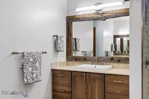 Bath - 1719 Midfield St, Bozeman, MT 59715 photo 3 of 7