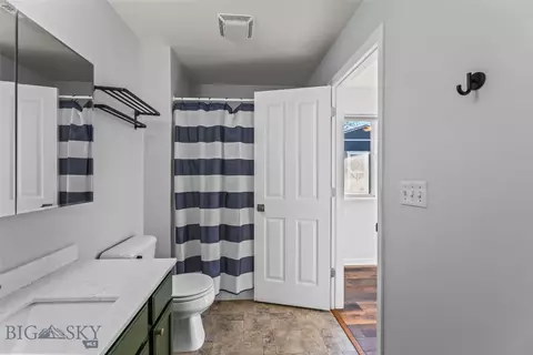 Bath - 60 Jackson Ln, Belgrade, MT 59714 photo 2 of 4