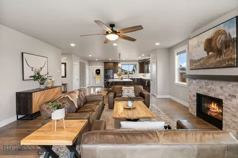 Living - 2019 E Silver Cir, Belgrade, MT 59714 photo 5 of 7