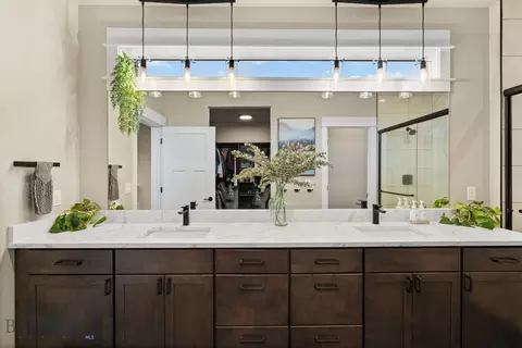 Bath - 2019 E Silver Cir, Belgrade, MT 59714 photo 3 of 7