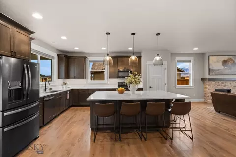 Kitchen - 2019 E Silver Cir, Belgrade, MT 59714 photo 3 of 7
