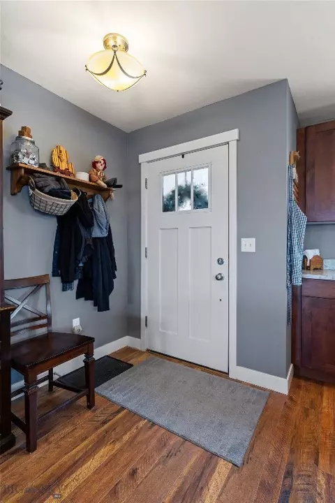 Entry Way - Undisclosed, Townsend, MT 59644 photo 2 of 3