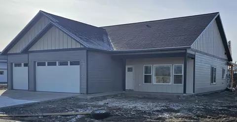 2206 Oriole Dr, Belgrade, MT 59714