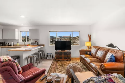 121 Gravel Holw, Bozeman, MT 59718