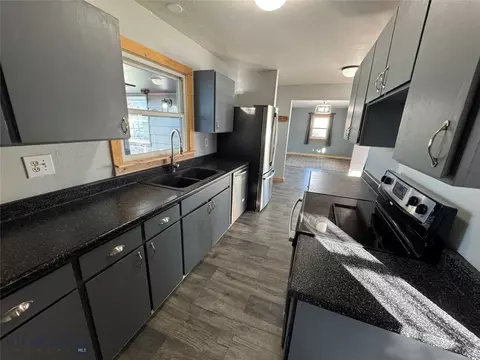 1902 Stuart Ave, Butte, MT 59701