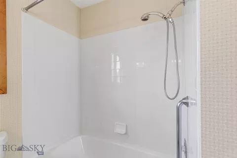 Bath - 43 Hitching Post Rd, Bozeman, MT 59715 photo 3 of 4