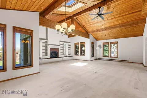 Living - 43 Hitching Post Rd, Bozeman, MT 59715 photo 4 of 5