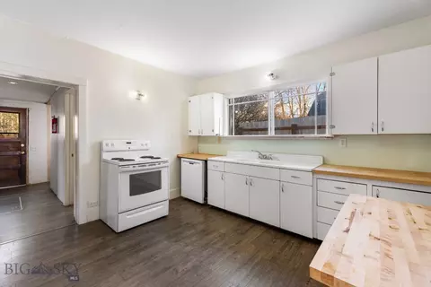 Kitchen - 309 E Beall, Bozeman, MT 59715 photo 1 of 5