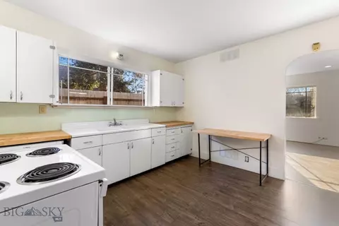 Kitchen - 309 E Beall, Bozeman, MT 59715 photo 2 of 5