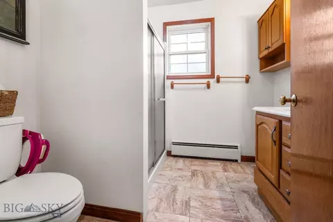 Bath - 202 N Walnut St, Townsend, MT 59644 photo 1 of 1