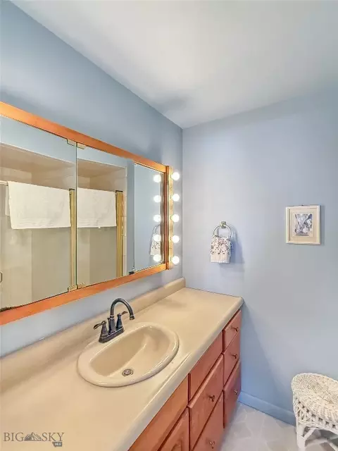 Bath - 30 N Walnut, Dillon, MT 59725 photo 2 of 2