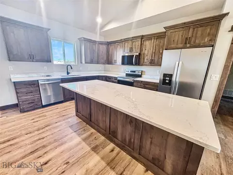 Kitchen - 130 Thomas Way, Dillon, MT 59725 photo 2 of 2
