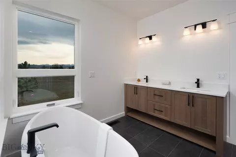 Bath - 281 Crossbill Rd, Bozeman, MT 59718 photo 2 of 5