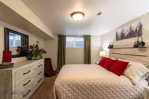 Bedroom - 319 E 7th Ave, Big Timber, MT 59011 photo 6 of 7