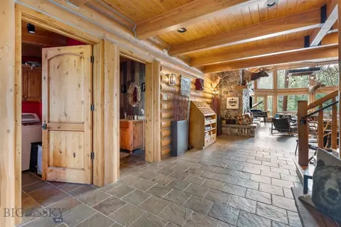 Entry Way - Undisclosed, Hamilton, MT 59840 photo 1 of 2