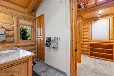 Bath - Undisclosed, Hamilton, MT 59840 photo 5 of 13