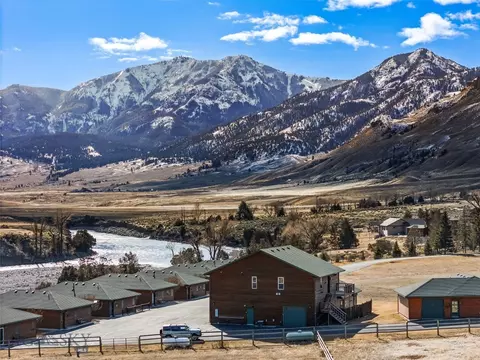 550 Old Yellowstone Trl S #13, Gardiner, MT 59030