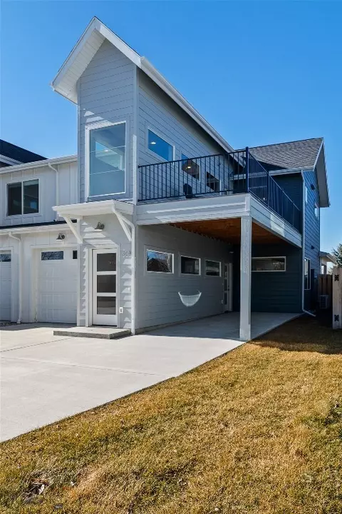 Exterior - 309 Meriwether Ave, Bozeman, MT 59718 photo 7 of 15