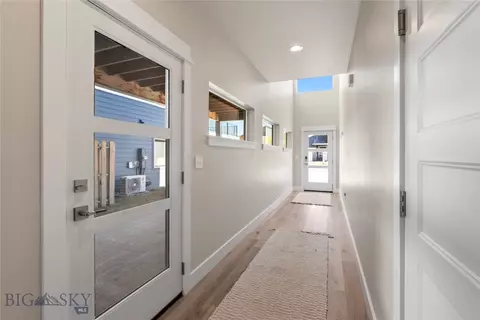 Entry Way - 309 Meriwether Ave, Bozeman, MT 59718 photo 3 of 7