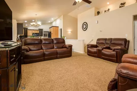 801 E 4th St, Laurel, MT 59044 photo 3